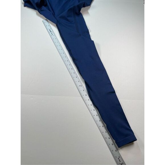 STIO Basis Seamless LeggingOutdoor Compression Blue Logo Athletic Size Small - Picture 7 of 7
